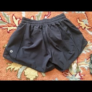 Brand new, never worn lulu lemon size 2